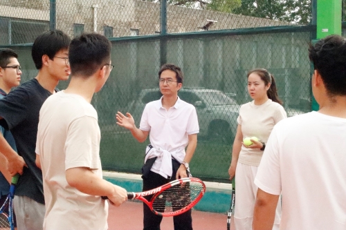 1-老师带领同学了解比赛规则